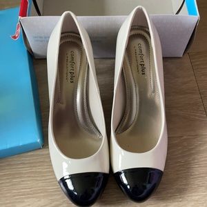 Kitten heel block color